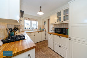 Kitchen- click for photo gallery